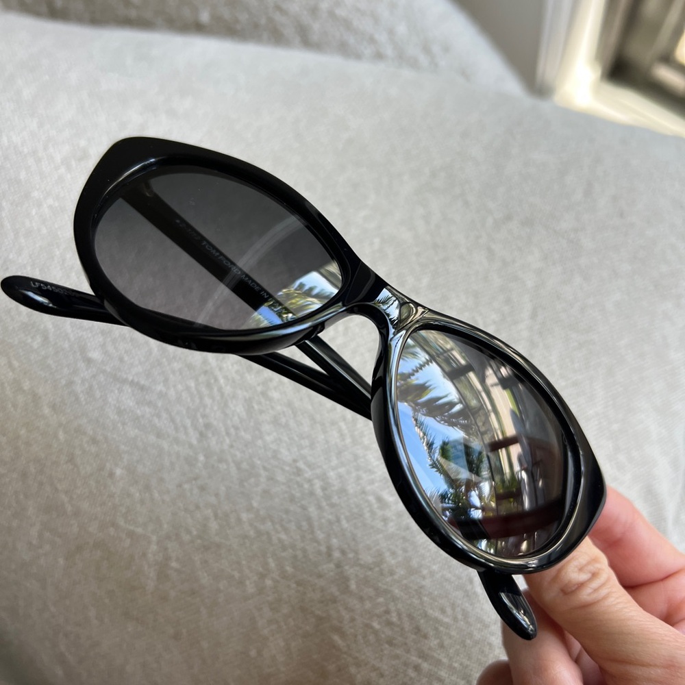 Tom Ford TF173 Nikita cat eye black sunglasses - Picture 6 of 15